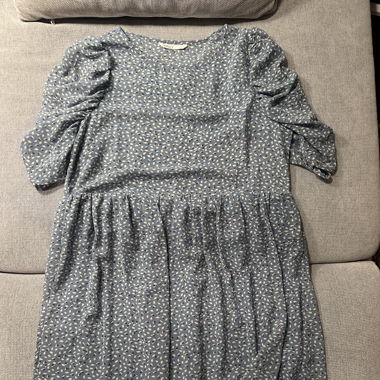 Blaues Kleid