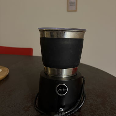 Montalatte elettrico Jura nero