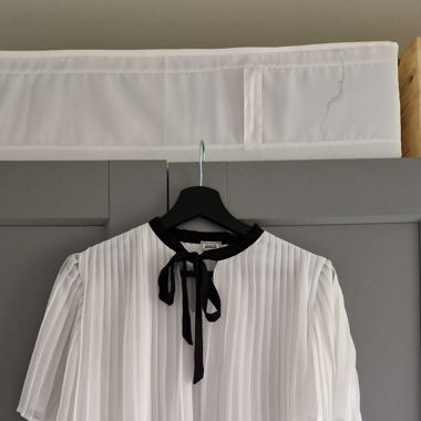 Bluse mit Schleife