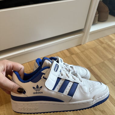 Adidas Forum 