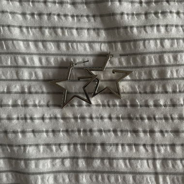 star earrings