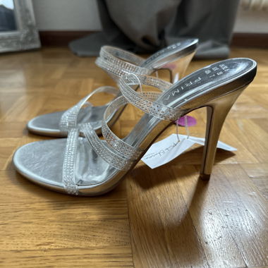 Talons argentés