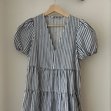 Sommerkleid mit Streifen