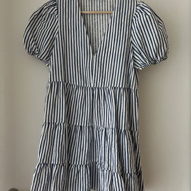 Sommerkleid mit Streifen