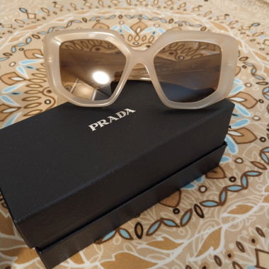 Prada Sonnenbrille 