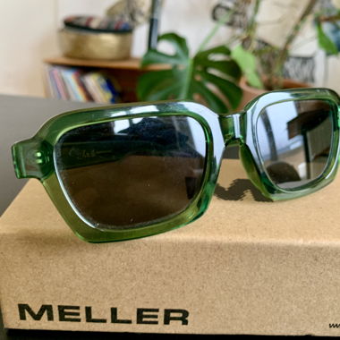 green sunglasses MELLER