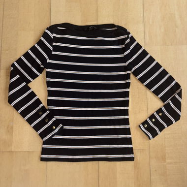 Gestreifter Pullover