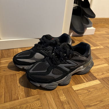 New Balance 9060