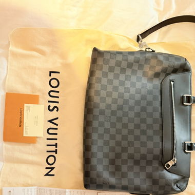 Sacoche business  Louis Vuitton 