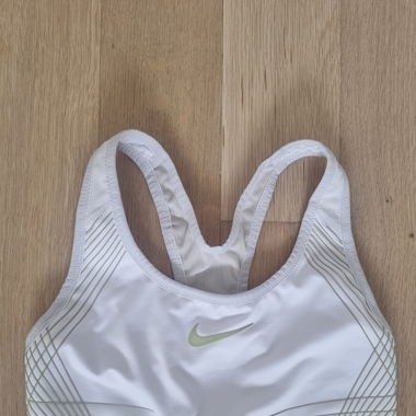 Sport BH Nike Gr. XS