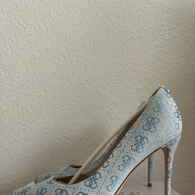 Guess, Stilettos