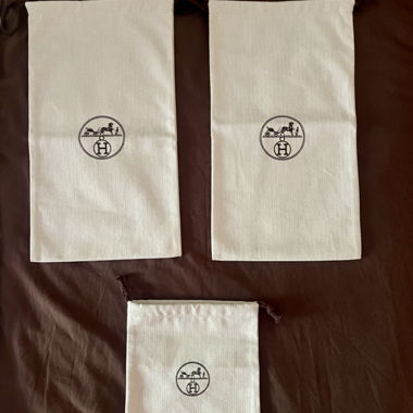 Lot de pochettes Hermès
