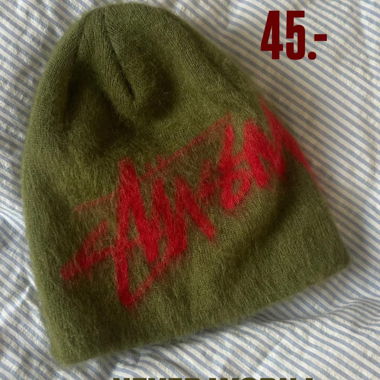 Cuffia Stussy Skull