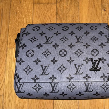 Louis Vuitton Bauchtasche