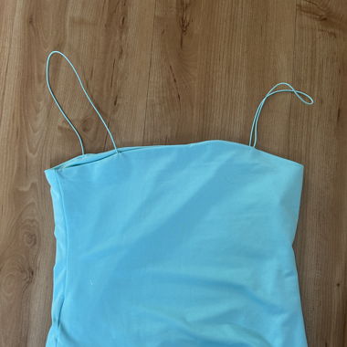 top azzurro turchese chiaro
