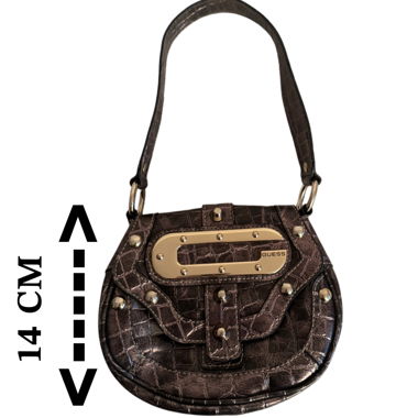 Y2K-Inspired Mini Guess Bag: Retro Chic Vibes