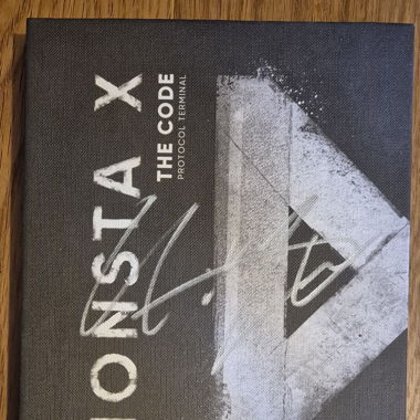 KPOP ALBUM MONSTA X THE CODE SIGNÉ