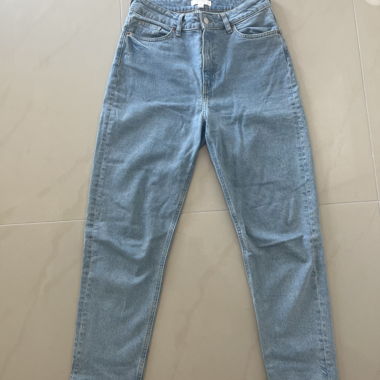 Jeans Mom