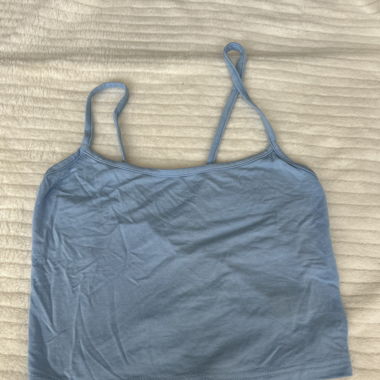2 Rückenfreie Tops