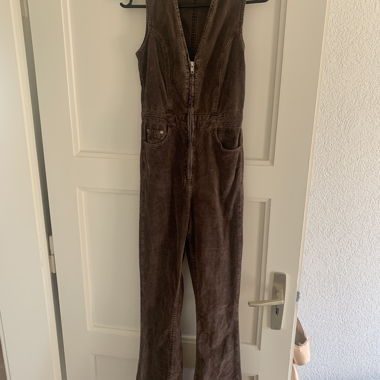 Combinaison marron velours côtelé Urban Outfiters