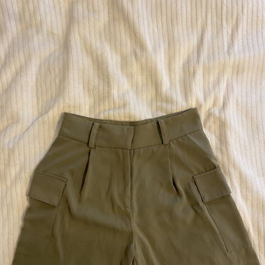 Short kaki taille haute