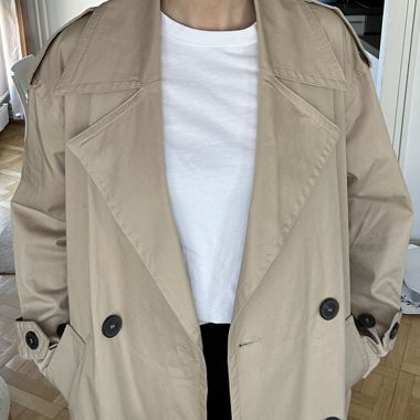 Beiger ZARA Trenchcoat