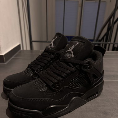 Nike Jordan 4 Reto Black Cat