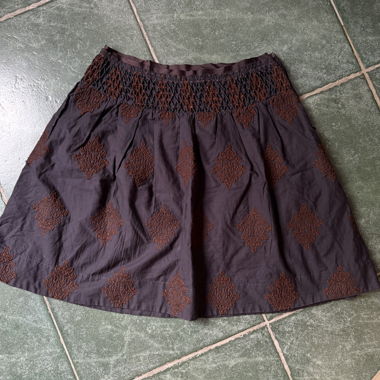 NOA NOA blaues Midikleid mit brauner Stickerei