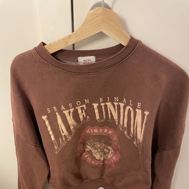 Sweatshirt