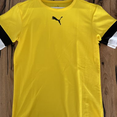Puma sports shirt size small