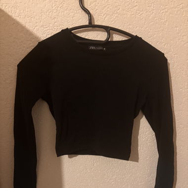 Pull noir 