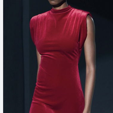 Schönes Kleid zara