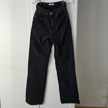 Jeans a gamba larga