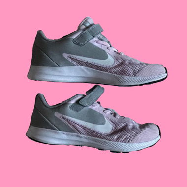 Nike sports shoes girl EUR 35