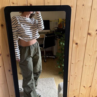 Parachute pants 