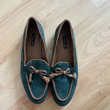 Dunkelgrüne Wildleder Loafers