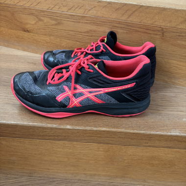 Chaussures de sport Asics Netburner Ballistic FF