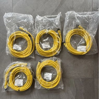 5 Allen-Bradley Cables 889N-F4AFNM-5 Mini Patch