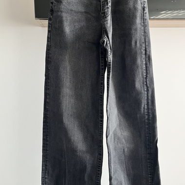 Jeans noirs à jambes larges