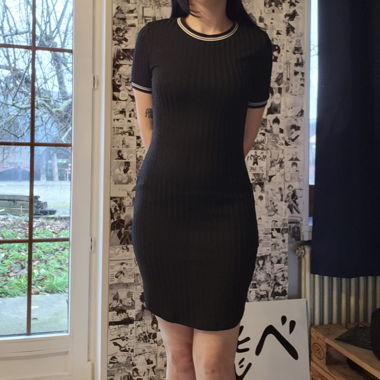 Schwarzes Kleid