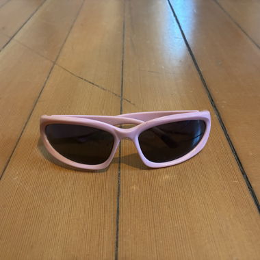 Lunettes de soleil roses
