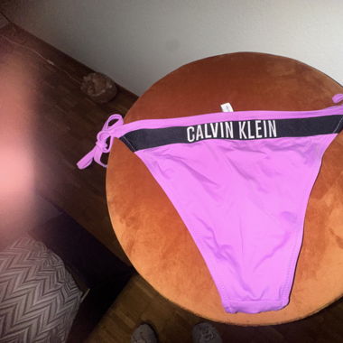 Calvin Klein 