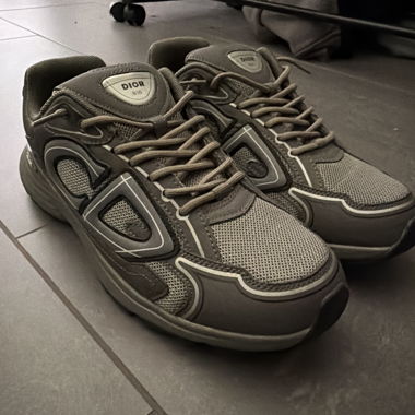 Dior b30