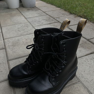 Dr. Martens Vegan JADON II MONO