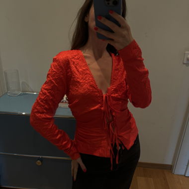 Rotes Y2K Top von Ganni