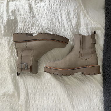 Hellgrün/beige Kurzstiefel Grösse 38