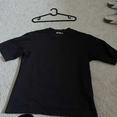 T-shirt noir Uniqlo U