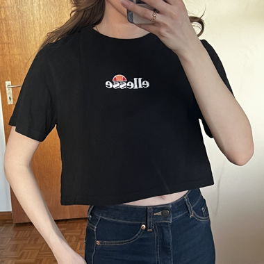 T-shirt corta nera Ellesse