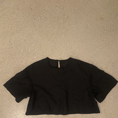 black Top cropped 