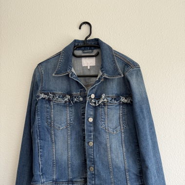Jeans Jacke mit Details